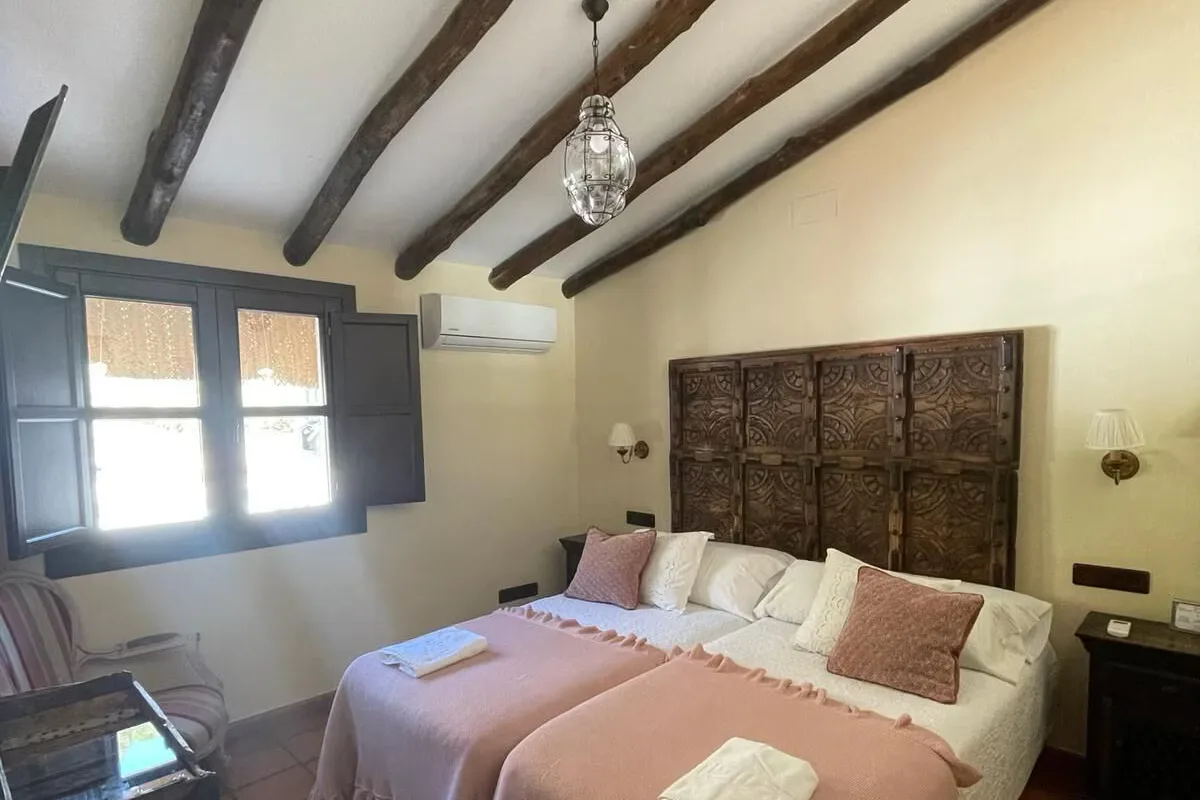 Comfort Twin Room